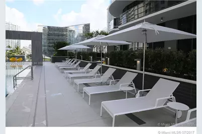 55 SW 9th St #3409, Miami, FL 33130 - Photo 4