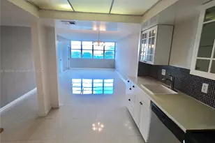 1301 NE Miami Gardens Dr, Miami, FL 33179 - Photo 2