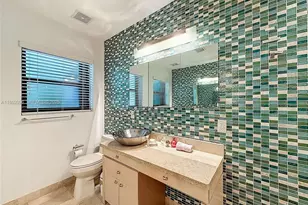 2810 Crystal Ct, Miami, FL 33133 - Photo 8