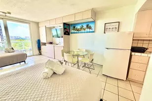 19201 Collins Ave, Sunny Isles Beach, FL 33160 - Photo 10