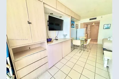 19201 Collins Ave #606, Sunny Isles Beach, FL 33160 - Photo 8