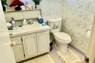 619 NE 14th Ave, Hallandale Beach, FL 33009 - Photo 6