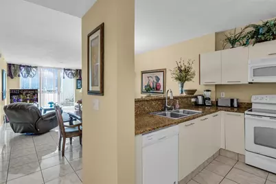 18100 N Bay Rd #404, Sunny Isles Beach, FL 33160 - Photo 4