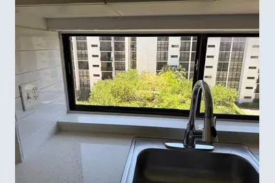 16919 N Bay Rd #617, Sunny Isles Beach, FL 33160 - Photo 12