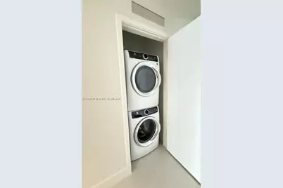 851 NE 1st Ave #3700, Miami, FL 33132 - Photo 6