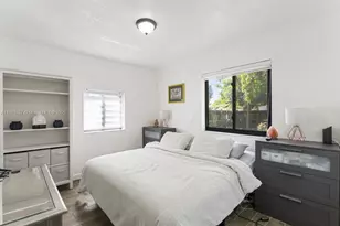 1330 NE 155th St, North Miami Beach, FL 33162 - Photo 20