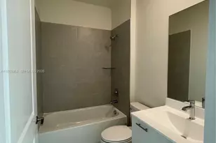 8167 NW 41st St, Doral, FL 33166 - Photo 22