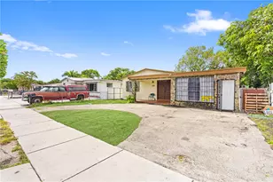 788 W 32nd St, Hialeah, FL 33012 - Photo 2