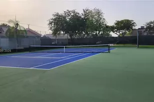 12305 NW 11th Ct, Pembroke Pines, FL 33026 - Photo 2