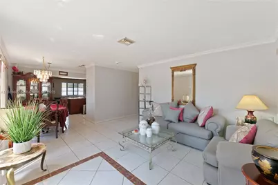 2071 SW 68th Way, Miramar, FL 33023 - Photo 6