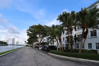 3245 NE 184th St #13203, Aventura, FL 33160 - Photo 44