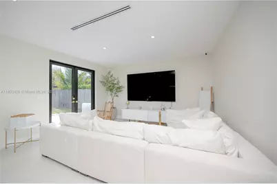 15282 SW 173rd Ln, Miami, FL 33187 - Photo 6