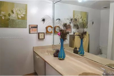 13499 Biscayne Blvd #702, North Miami, FL 33181 - Photo 16