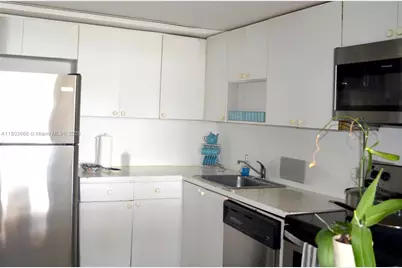 13499 Biscayne Blvd #702, North Miami, FL 33181 - Photo 12