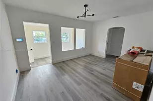 1044 NW 64th St, Miami, FL 33150 - Photo 8