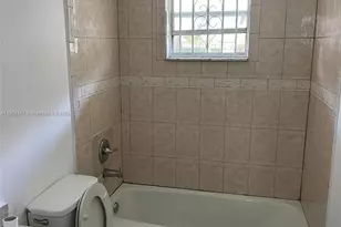 220 SW 9th Ave, Hallandale Beach, FL 33009 - Photo 4