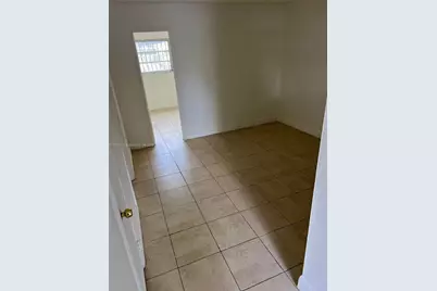 220 SW 9th Ave #117, Hallandale Beach, FL 33009 - Photo 12