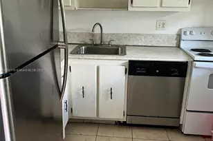 220 SW 9th Ave, Hallandale Beach, FL 33009 - Photo 10