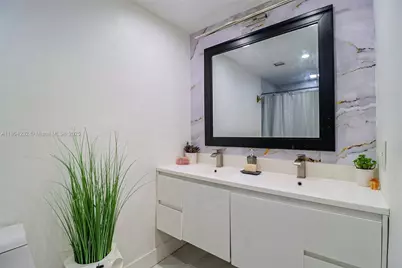 3800 Hillcrest Dr #903, Hollywood, FL 33021 - Photo 16