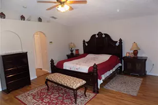 2818 Sheila Dr, Orlando, FL 32712 - Photo 12