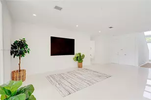 1805 NW 22nd Ct, Miami, FL 33125 - Photo 18