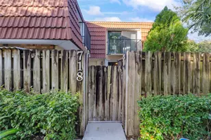 718 NW 98th Cir, Plantation, FL 33324 - Photo 24