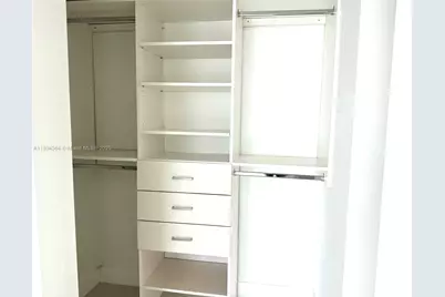 92 SW 3rd St #1605, Miami, FL 33130 - Photo 6