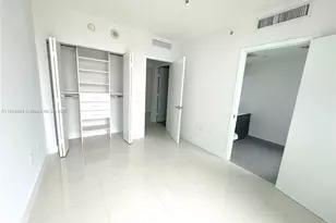 92 SW 3rd St, Miami, FL 33130 - Photo 10