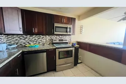 2025 NE 164th St #506, North Miami Beach, FL 33162 - Photo 2