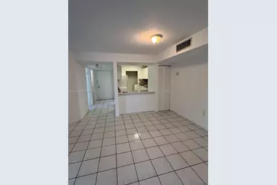 927 NE 199th St #102, Miami, FL 33179 - Photo 8