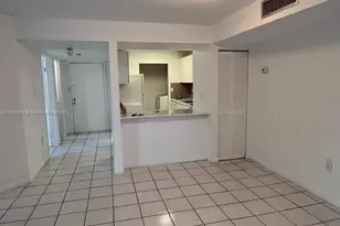 927 NE 199th St, Miami, FL 33179 - Photo 8