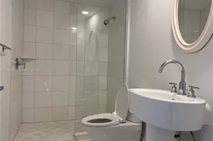 2950 NE 188th St, Aventura, FL 33180 - Photo 10