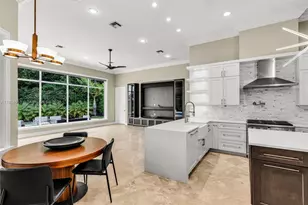 10291 Sweet Bay St, Plantation, FL 33324 - Photo 8
