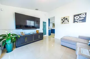 6950 NW 168th St, Hialeah, FL 33015 - Photo 22