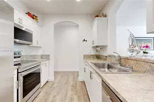 2250 NE 42nd Cir, Homestead, FL 33033 - Photo 8