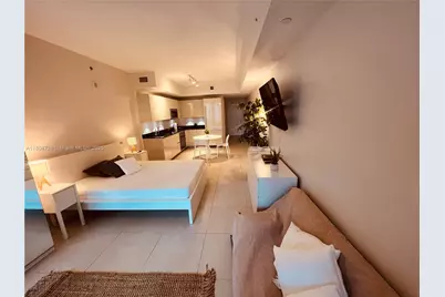 1010 Brickell Ave #2710, Miami, FL 33131 - Photo 2