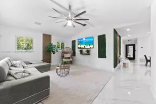 1631 N 29th Ct, Hollywood, FL 33020 - Photo 36