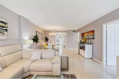 3181 S Ocean Dr #308, Hallandale Beach, FL 33009 - Photo 6