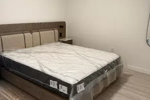 580 72, Miami Beach, FL 33141 - Photo 6