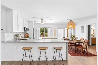 4461 NE 15th Ave, Oakland Park, FL 33334 - Photo 6