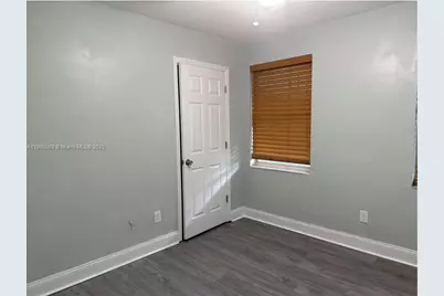 18761 SW 318th Ter, Homestead, FL 33030 - Photo 8