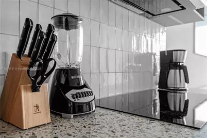 601 NE 1st #4204, Miami, FL 33132 - Photo 8