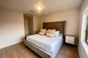 8753 SW 34th St, Miami, FL 33165 - Photo 16