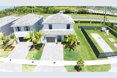 715 SE 17th Ave, Homestead, FL 33033 - Photo 1