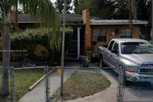 1076 NW 77th St, Miami, FL 33150 - Photo 1