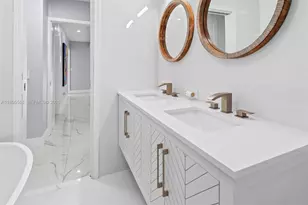 1025 Washington St, Hollywood, FL 33019 - Photo 28