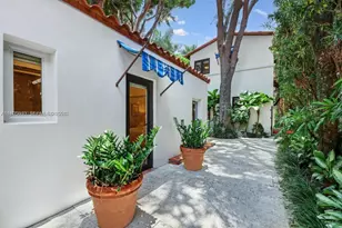 56 S Hibiscus Dr, Miami Beach, FL 33139 - Photo 24