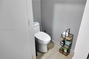 7221 NW 103rd Path, Doral, FL 33178 - Photo 42