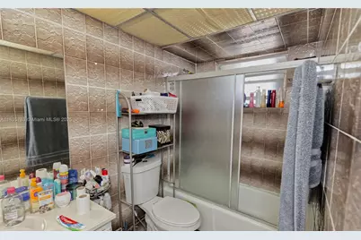 1750 W 46th St #503, Hialeah, FL 33012 - Photo 14