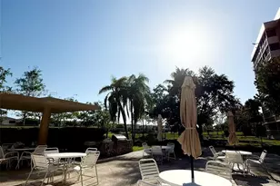 800 NE 195th St, Miami, FL 33179 - Photo 12